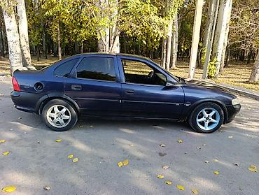 рино тешка 520: Opel Vectra: 1998 г., 2 л, Механика, Бензин, Седан — 3
