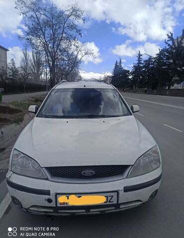 серый ford: Ford Mondeo: 2002 г., 2 л, Механика, Бензин, Универсал