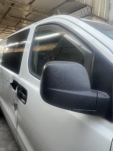 Hyundai: Hyundai H-1: 2011 г., 2.5 л, Механика, Дизель, Минивэн — 2