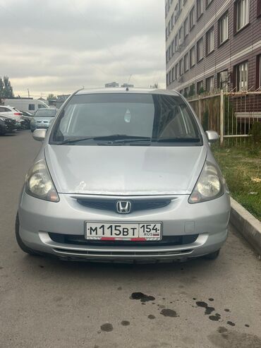 продаю хонда: Honda Fit: 2002 г., 1.4 л, Вариатор, Газ