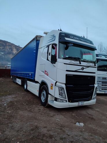 грузовой техники: Тягач, Volvo, 2015 г., Тентованный