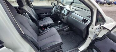 Nissan: Nissan Tiida: 1.8 l | 2007 il Hetçbek — 12