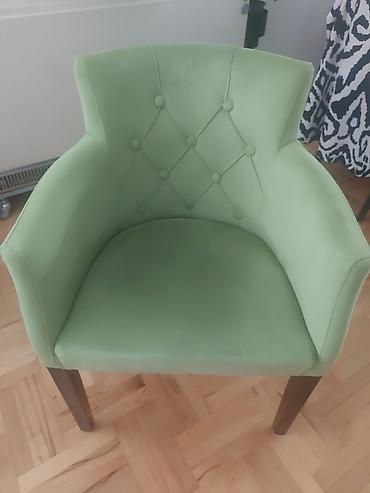 matis fotelja: Tapacirana fotelja – pastelno zelena - Elegantna klub/fotelja sa — 4