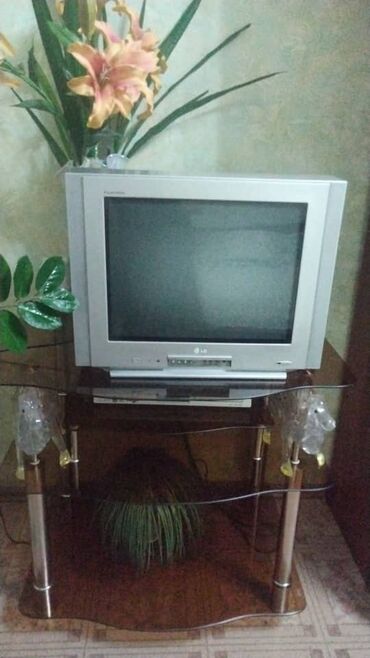 lg x155: Продается телевизор в рабочем состоянии