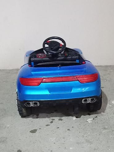 Uşaq üçün elektrik maşınları: Uşaq üçün elektrikli minik maşını – mavi rəngdə, sport kupe dizaynı — 3