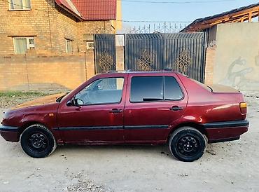 гетз 2: Volkswagen Vento: 1993 г., 1.8 л, Механика, Бензин, Седан — 5