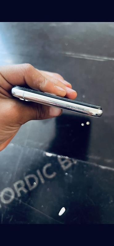 apple xs: IPhone XS Max, 64 ГБ, серебристый - Экран 6.5", OLED Super Retina — 3