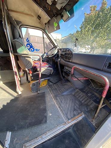 перегородка на спринтер: Mercedes-Benz Спринтер: 1986 г., 2.9 л, Механика, Дизель, Фургон — 5