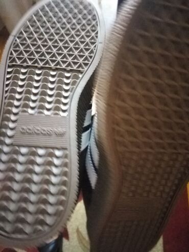 Women's Sneakers and athletic shoes: Ölçü: 37, İşlənmiş — 2