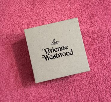 серебряная цепь с кулоном: Подвеска Vivienne Westwood • Покрытие серебристого цвета •