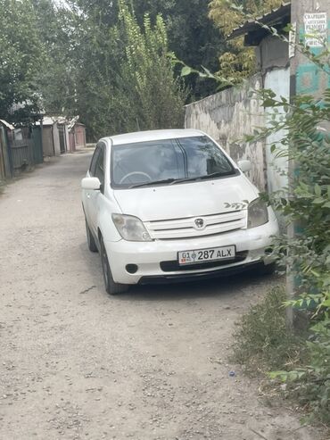 corolla runx: Toyota ist: 2002 г., 1.3 л, Автомат, Бензин, Хэтчбэк