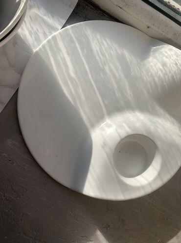 Наборы посуды: Набор посуды и сервировки, разнородные позиции: - Стеклянные креманки — 8