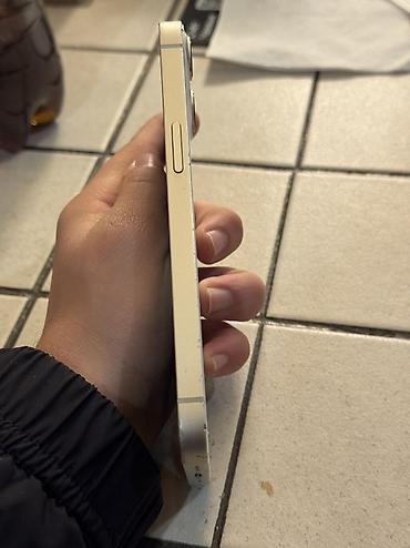 apple 6s: IPhone 13, Б/у, 128 ГБ, Белый, Чехол, 72 % — 2