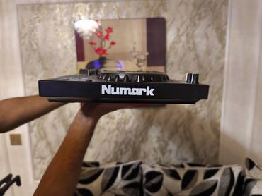 Kontrollerlər: Dj aparatı təcili satıram. Numark NS4FX cəmi 1 ay istifadə etmişəm təp — 10