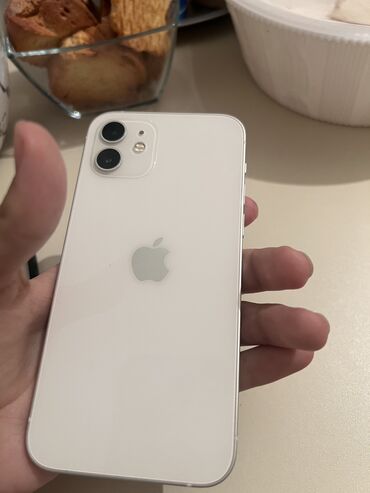 купить айфон 12 бу: IPhone 12, Б/у, 128 ГБ, Белый, Защитное стекло, Чехол, 78 %