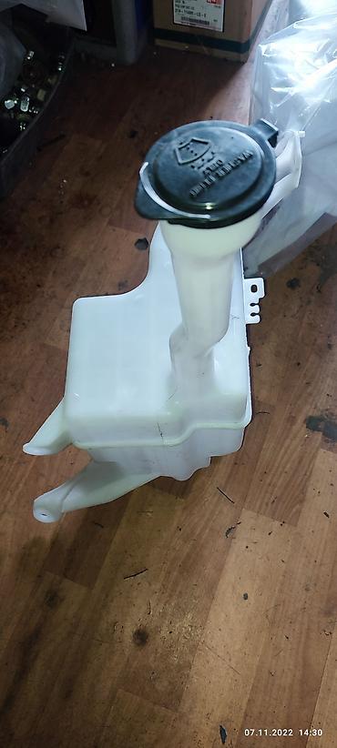 Бачки: Бачок Lexus 2013 г., Новый, Аналог — 6