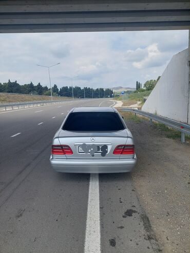 mercedes yağları: Mercedes-Benz E 200: 2 l | 1997 il Sedan