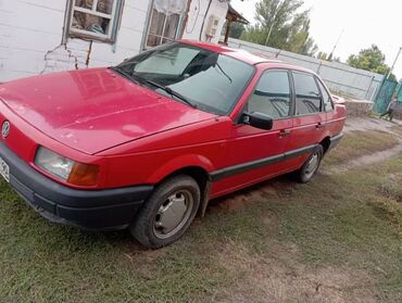 Volkswagen: Volkswagen Passat: 1990 г., 1.8 л, Механика, Бензин, Седан