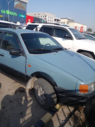 поперечный рейлинг: Volkswagen Passat: 1989 г., 1.8 л, Механика, Бензин, Универсал