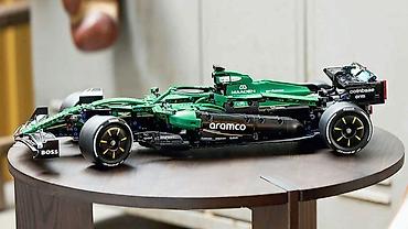 lego f1: Конструктор Aston Martin Aramco AMR25 F1 🔸️Количество деталей: 1547 — 3