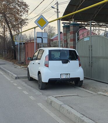 Toyota: Toyota Passo: 2005 г., 1.3 л, Автомат, Бензин, Седан