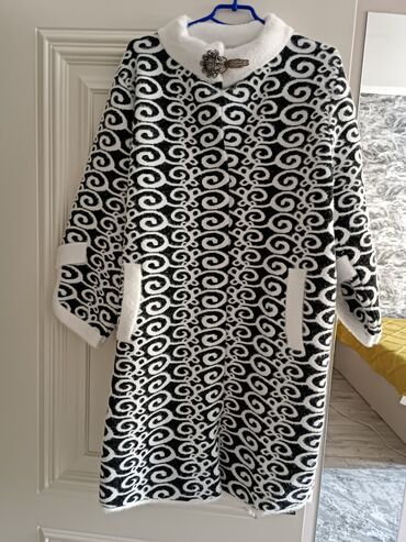 женские вещи пакетами: Пальтолор, Күз-жаз, Альпака, 3XL (EU 46)