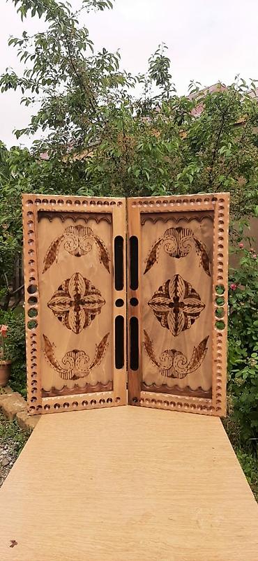 Nərdlər: Məhsul: Əl işı nərd taxtası Təsvir: - Tamamilə ağacdan hazırlanan — 9