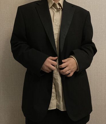 Мужской чёрный пиджак, в идеальном состоянии, размер 50-52, длина 80
