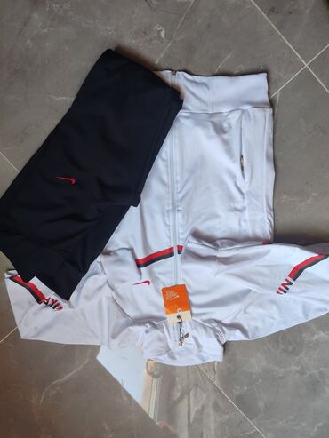 Gornji i donji deo: Nike, M, bоја - Crna — 3