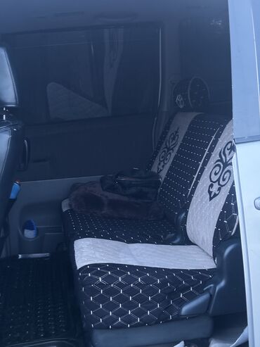 Toyota: Toyota Noah: 2003 г., 2 л, Автомат, Бензиновая, Минивэн — 2