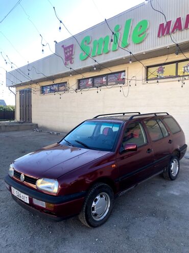 машины гольф: Volkswagen Golf: 1994 г., 1.8 л, Механика, Бензин, Седан