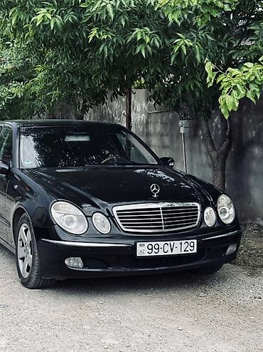 mercedes 180 b: Mercedes-Benz E 270: 2.7 l | 2004 il Sedan — 3
