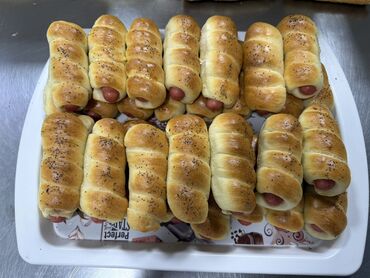 чечил цена бишкек: Самсы с курицей 
самсы с мясом 
самсы с курица сыром 
сосиска в тесте