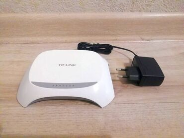 Аксессуары для ТВ и видео: Wi-Fi роутер 1-антенный, хорошее состояние. отлично работает, TP-LINK