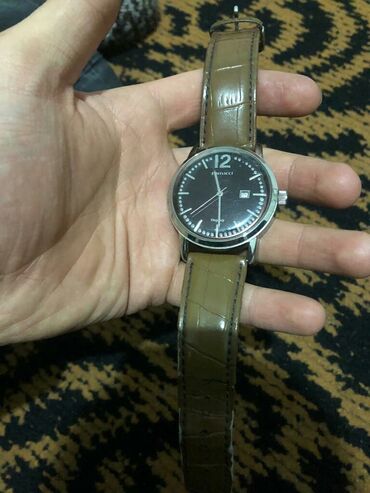 часы с кожаным ремешком: Продаю оригинальные и фирменные часы все по 2000с или обмен варианты