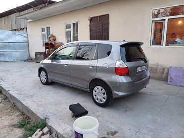 раритет машина: Honda Fit: 2004 г., 1.3 л, Вариатор, Бензин, Хетчбек