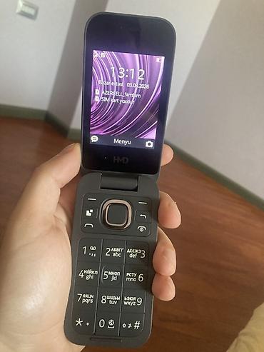 memory stick: HMD flip telefon Xüsusiyyətlər: - İki ekranlı dizayn: xarici saat/ — 3