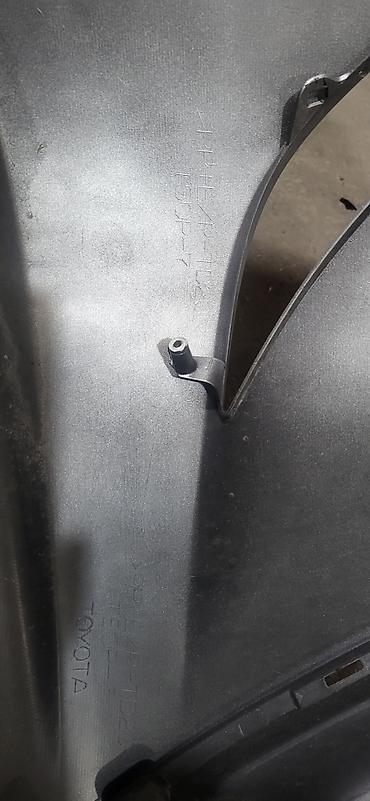 Крылья и комплектующие: Крыло Переднее правое Toyota, 2017 г., Б/у, Оригинал — 12