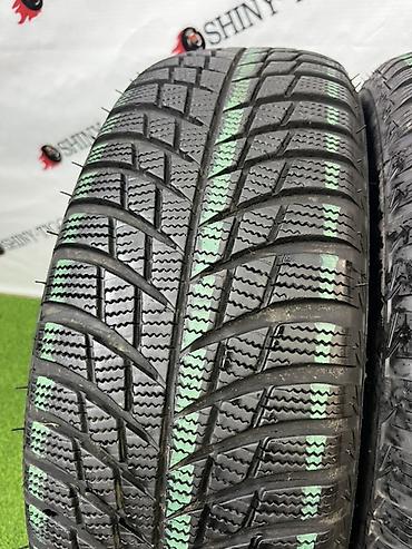близак шины: Шины 215 / 65 / R 17, Зима, Б/у, Пара, Легковые, Bridgestone — 3
