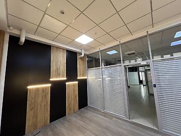 Аренда офисов, 300 м², В жилом комплексе, С видом на горы, С оборудованием, С отдельной кухней