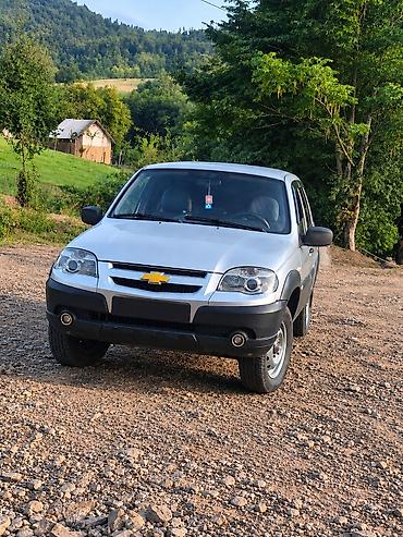 naxçıvan avto: Chevrolet Niva: 1.7 l | 2011 il 213000 km Ofrouder/SUV — 1