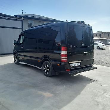 w210 e320: Mercedes-Benz Sprinter (черный, короткая/средняя база) — пассажирский — 2