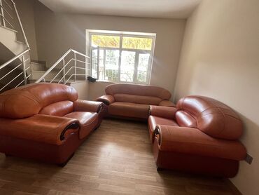divan dəstləri: İşlənmiş, 2 kreslo, Divan, Dəri