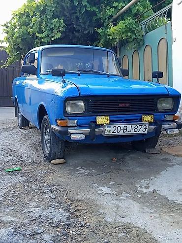Москвич: Model: Moskvich 2140, 4 qapılı sedan Rəng: Mavi Yürüş/il göstərilməyib — 2