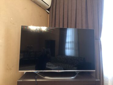 Televizorlar: İşlənmiş Televizor LG LCD 70" Ünvandan götürmə