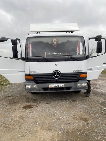 Грузовики: Грузовик, Mercedes-Benz, Стандарт, 7 т, Б/у