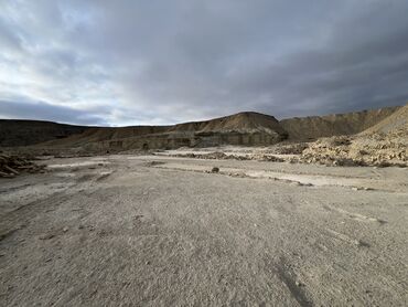 Kommersiya daşınmaz əmlakının satışı: Qaradağ rayonu Gülbaxt Ərazisi 4 hektar Daş karxanası. Dəyərindən ucuz — 7