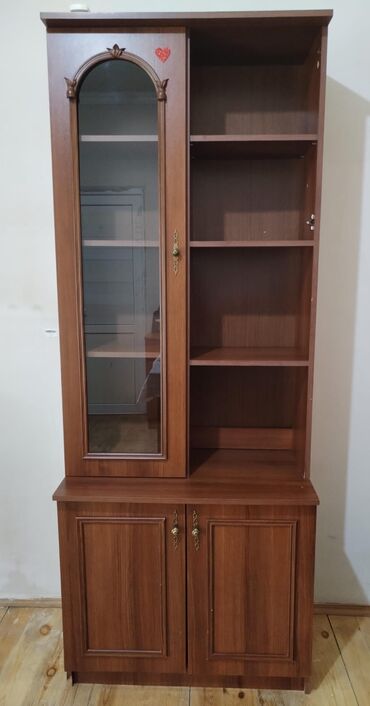 Digər mebel: Şkaf Satılır Keyfiyyətli materialdan hazırlanıb – uzunömürlüdür. Cəmi