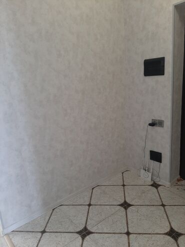 Сниму квартиру: Mənzil – san/qovşağı və balkon təsviri - Hamam: Divar və döşəmə