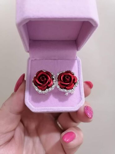 Minđuše: Mindjuse 800 — 1